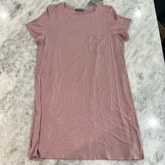 American Eagle Outfitters Dresses & Skirts - American Eagle blush pink large